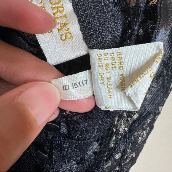 Vintage Victoria’s Secret Gold Label Lace Lingerie Teddy Romper - Picture 4 of 14